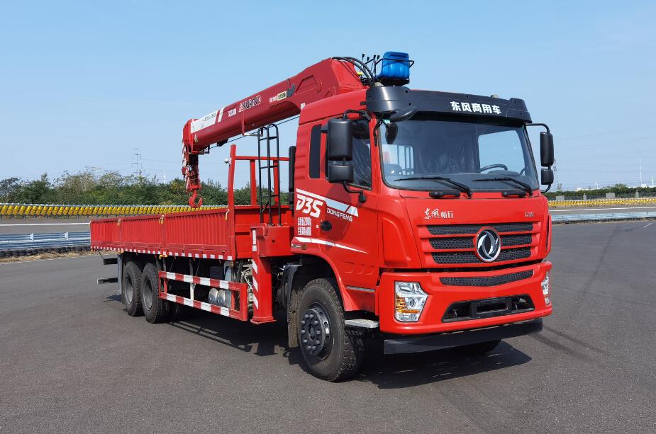 DFV5253JSQGP6D11型随车起重运输车