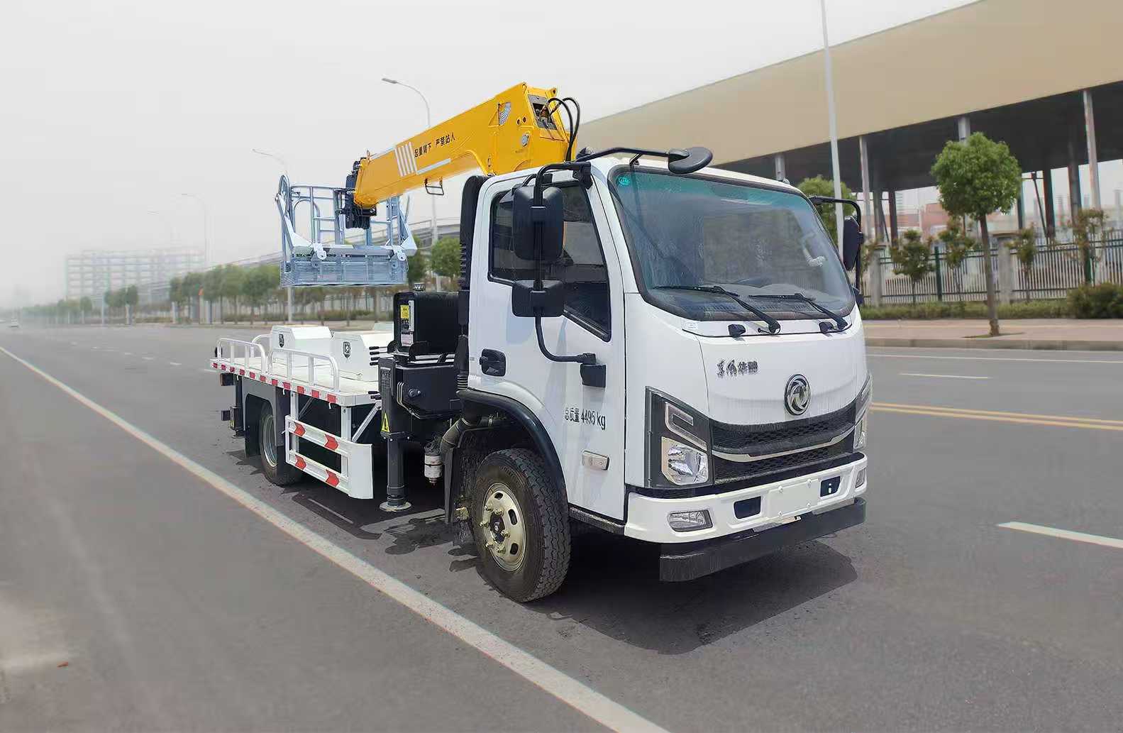 ZZZ5046JGKEQ6型高空作业车