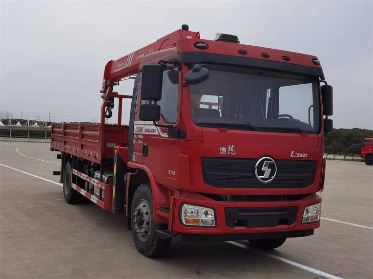PFT5186JSQD6A型随车起重运输车