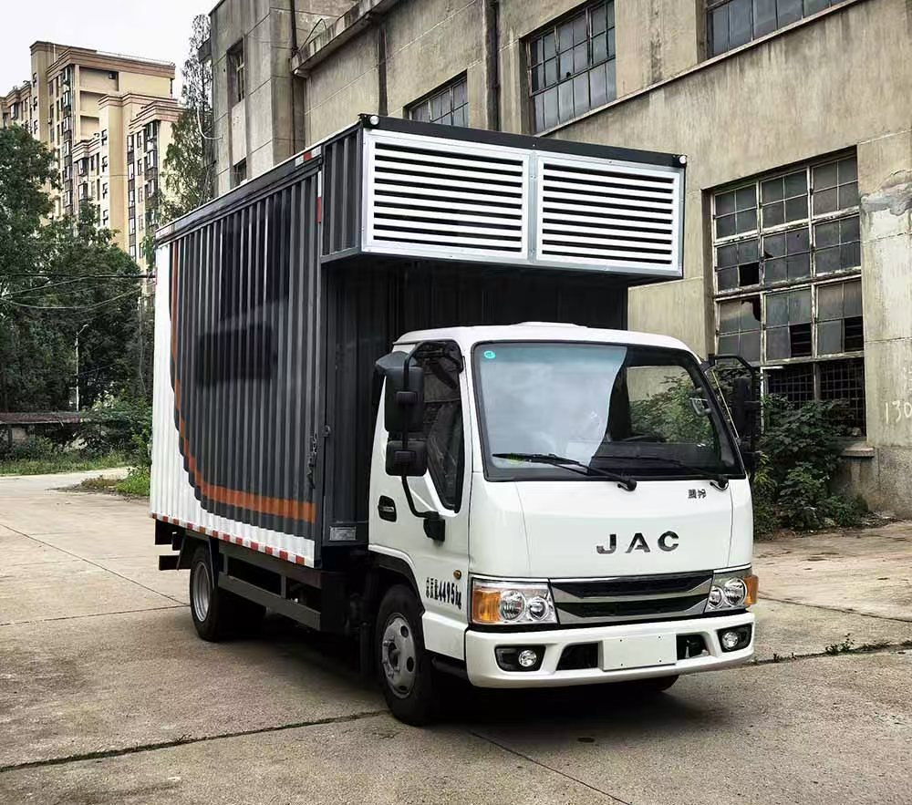 ZZZ5040XCCHFC6型餐车