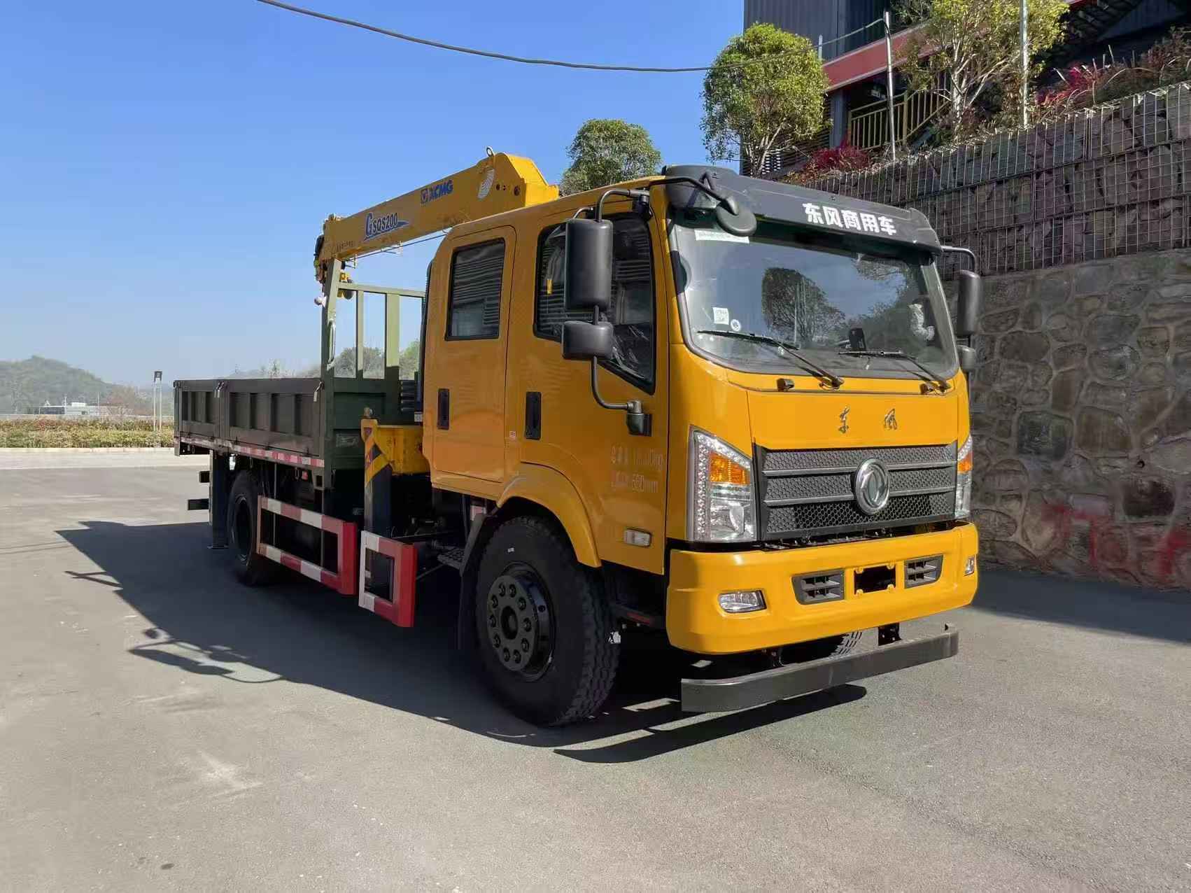 ZZX5182JSQEQ6型随车起重运输车