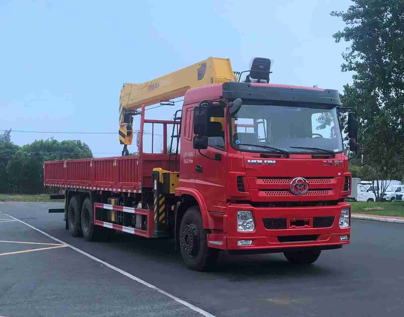 HHH5240JSQST6型随车起重运输车