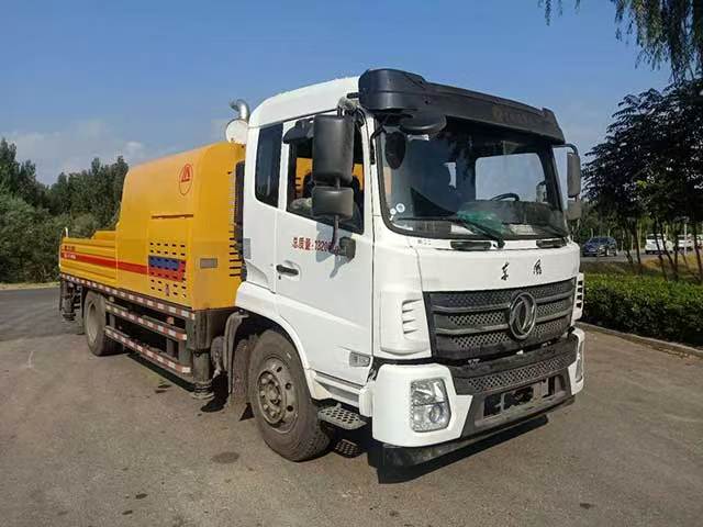 ZZZ5130THBEQ6型车载式混凝土泵车