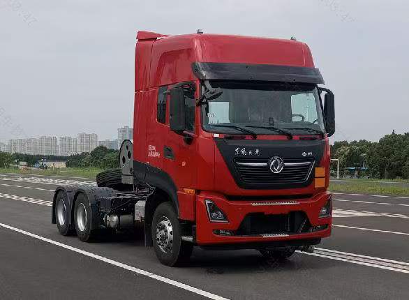 DFH4250D18型危险品牵引汽车