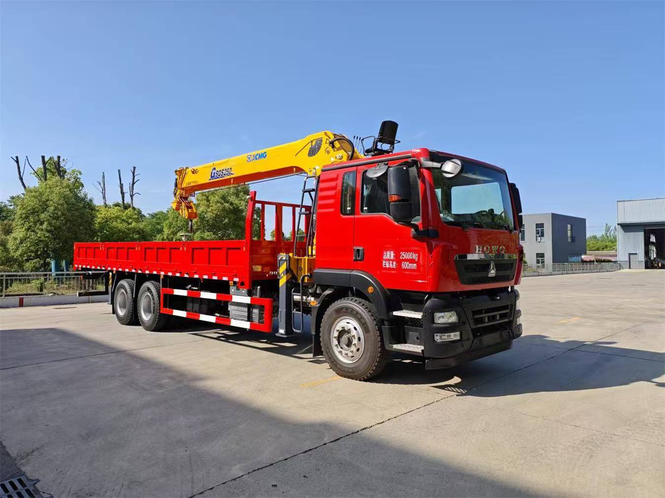 ZZX5252JSQZZ6型随车起重运输车