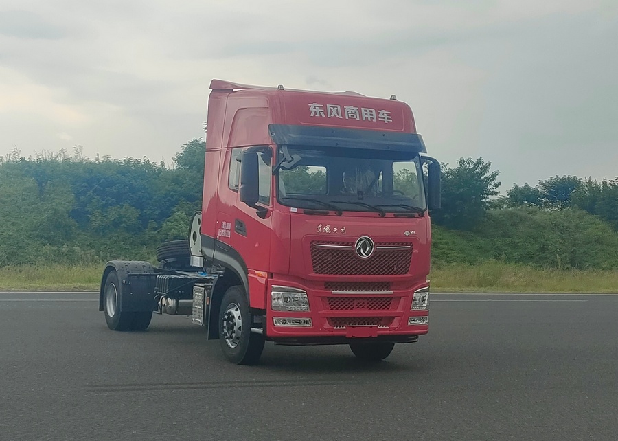 DFH4180D11型半挂牵引车