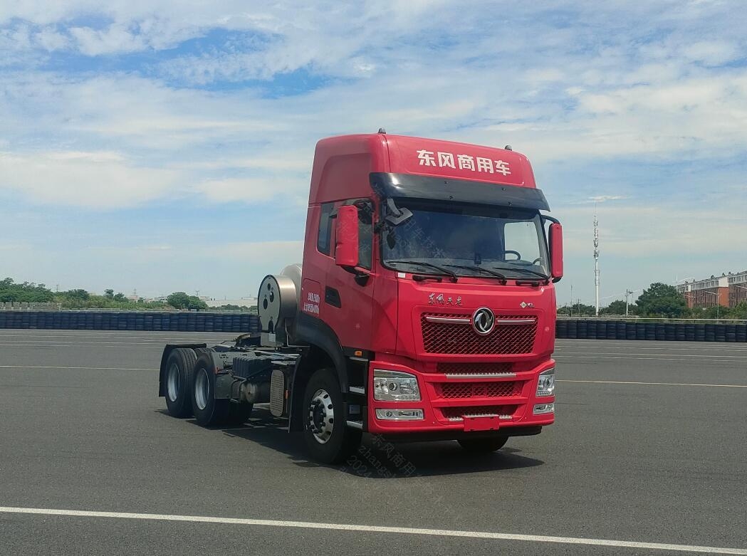 DFH4250D29型半挂牵引车