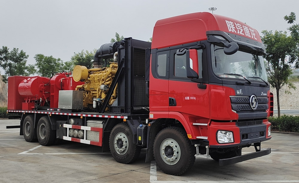 YZZ5311TYL105型压裂车