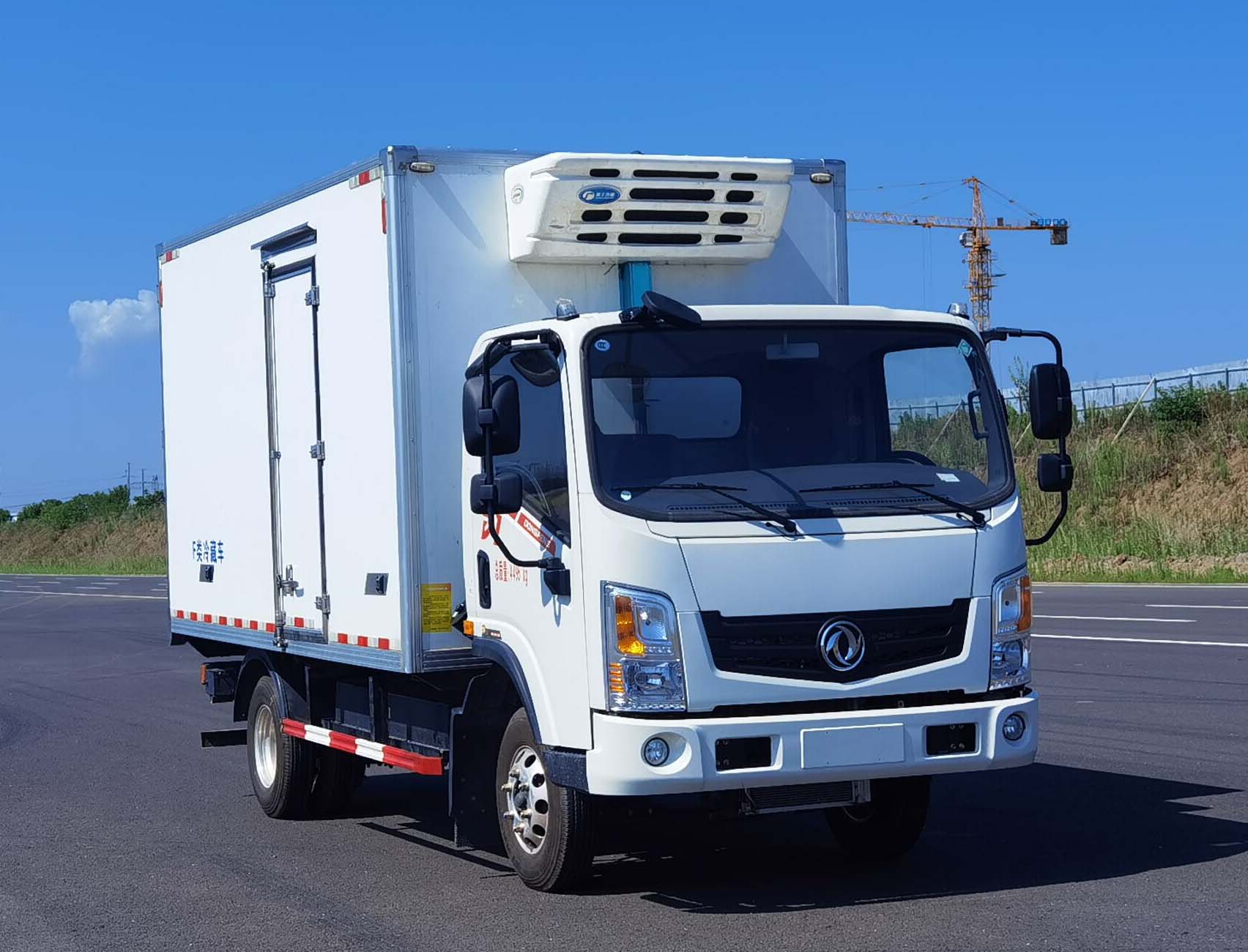 EQ5041XLCBEVG型纯电动冷藏车
