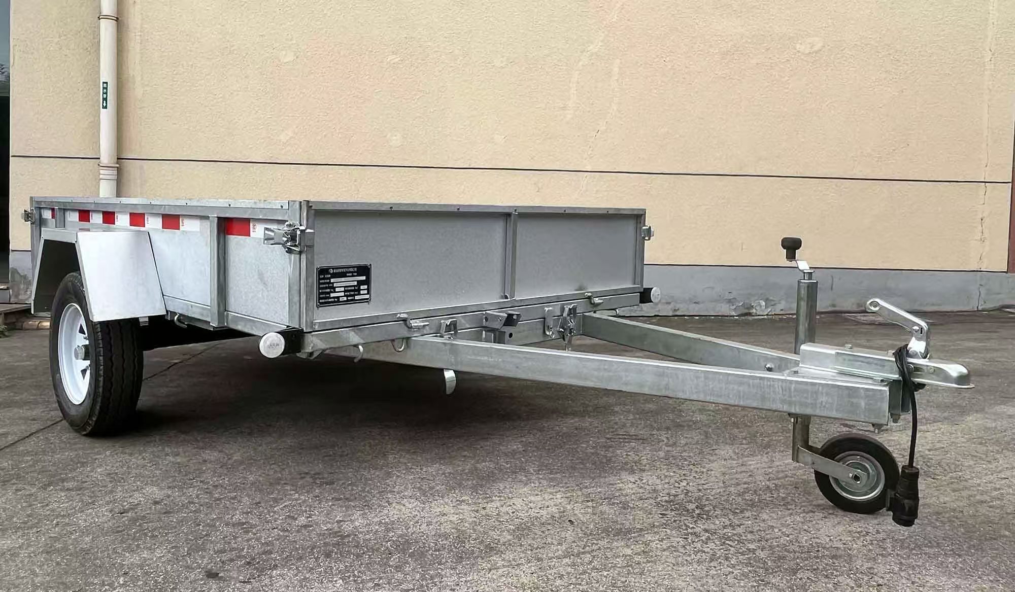 EJH9013C型运输类中置轴挂车
