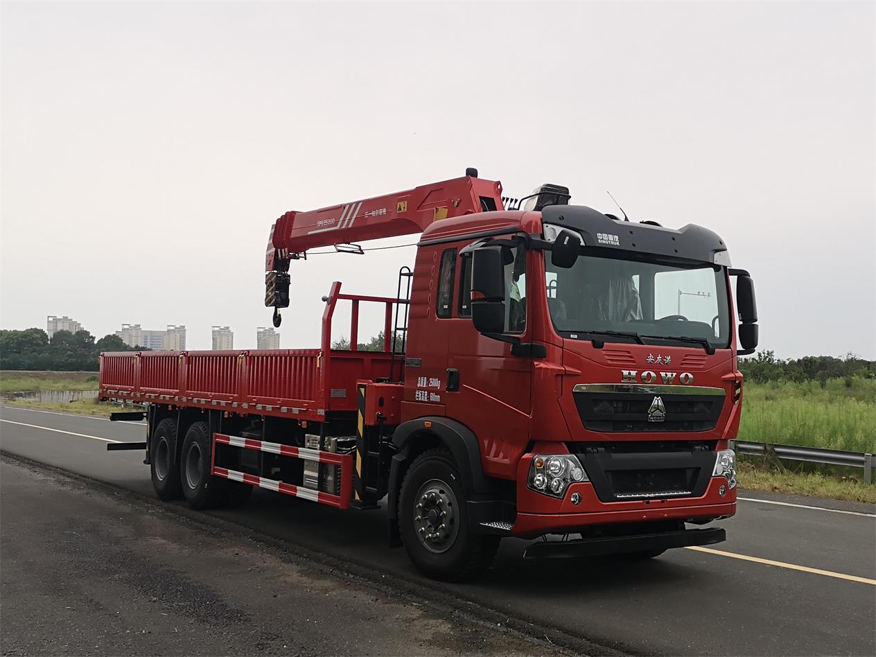 PFT5257JSQD6A型随车起重运输车