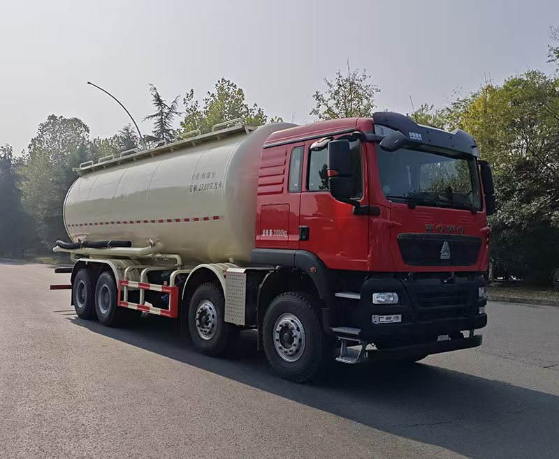YG5310GFLS28型低密度粉粒物料运输车