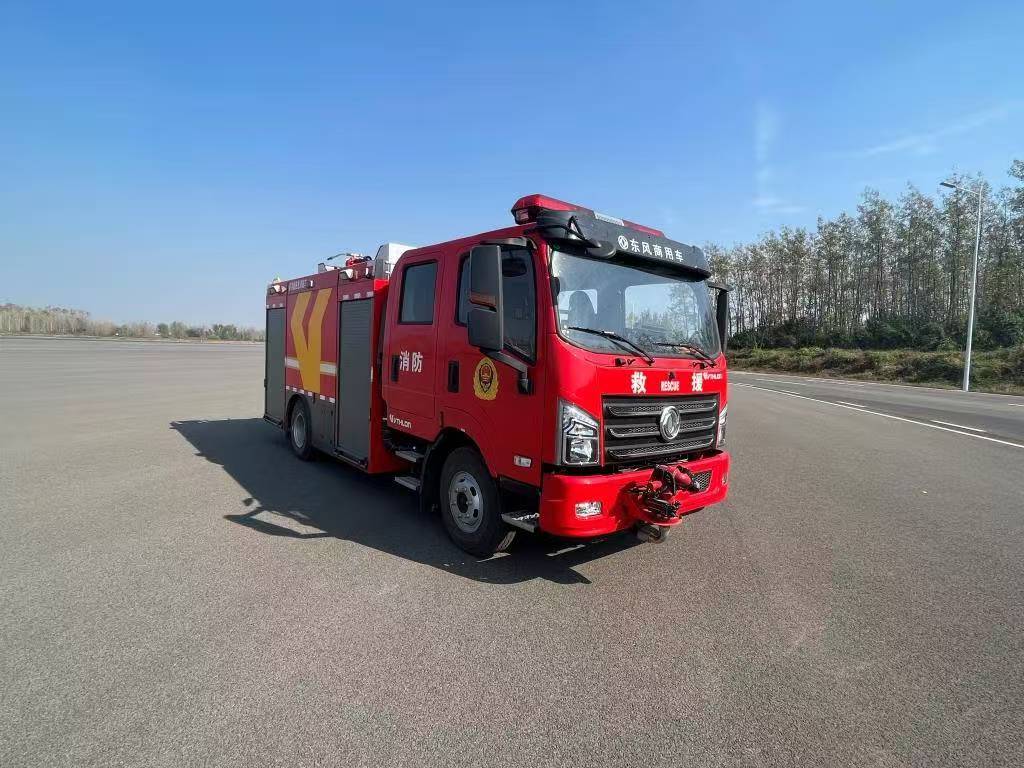 LCG5110GXFSG40DF型水罐消防车