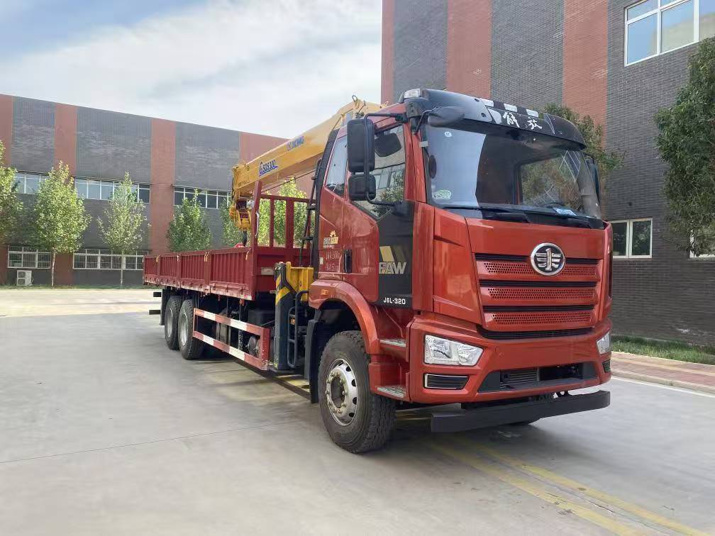 ZZX5253JSQCA6型随车起重运输车