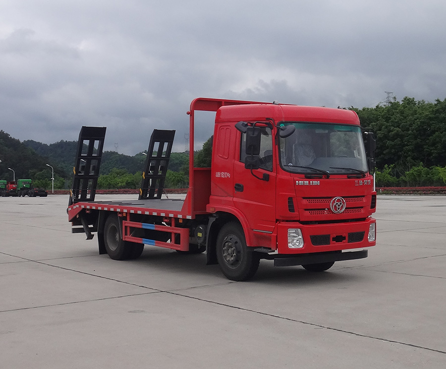 STQ5165TPBN6型平板运输车
