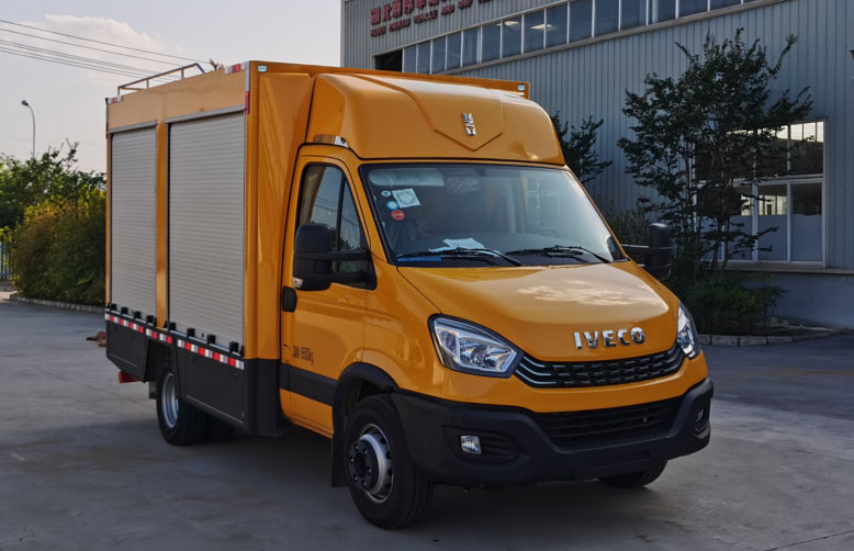 EZY5066XGCF1X61型电力工程车