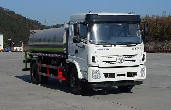 STQ5185GPS6型绿化喷洒车