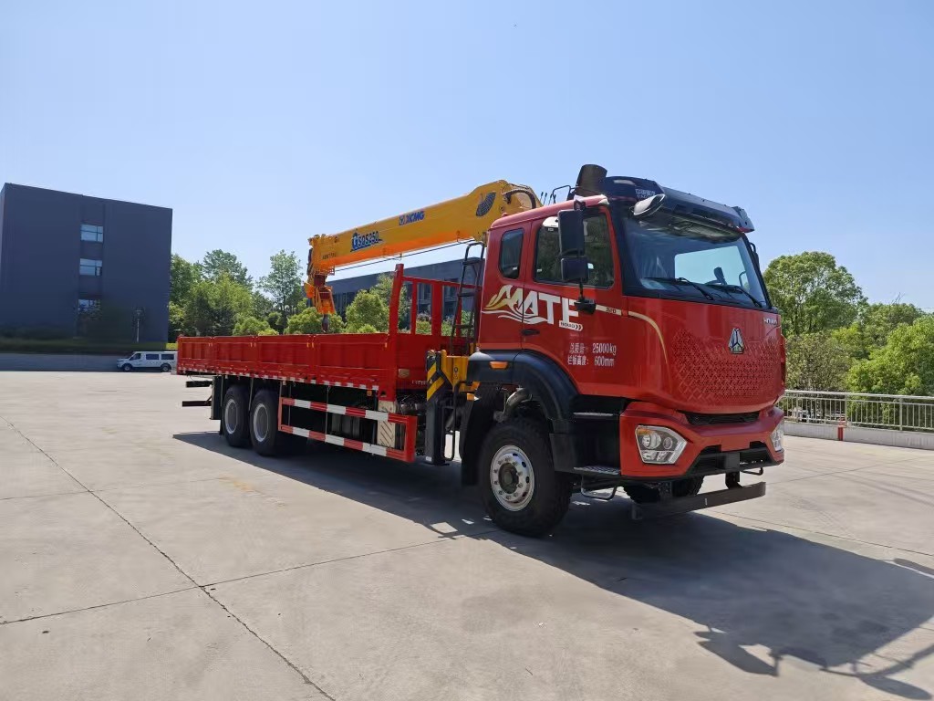 ZZX5251JSQZZ6型随车起重运输车