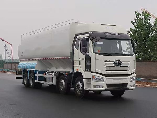 YG5310ZSLCAE6型散装饲料运输车