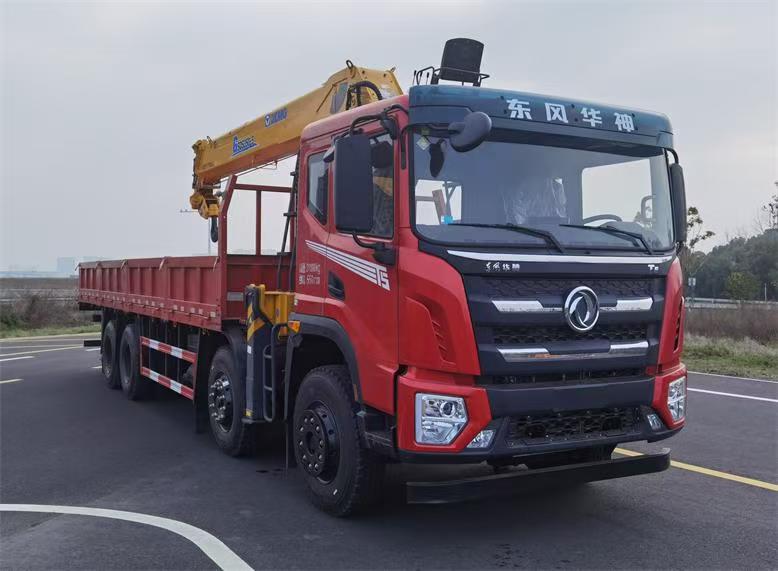 PFT5315JSQD6A型随车起重运输车