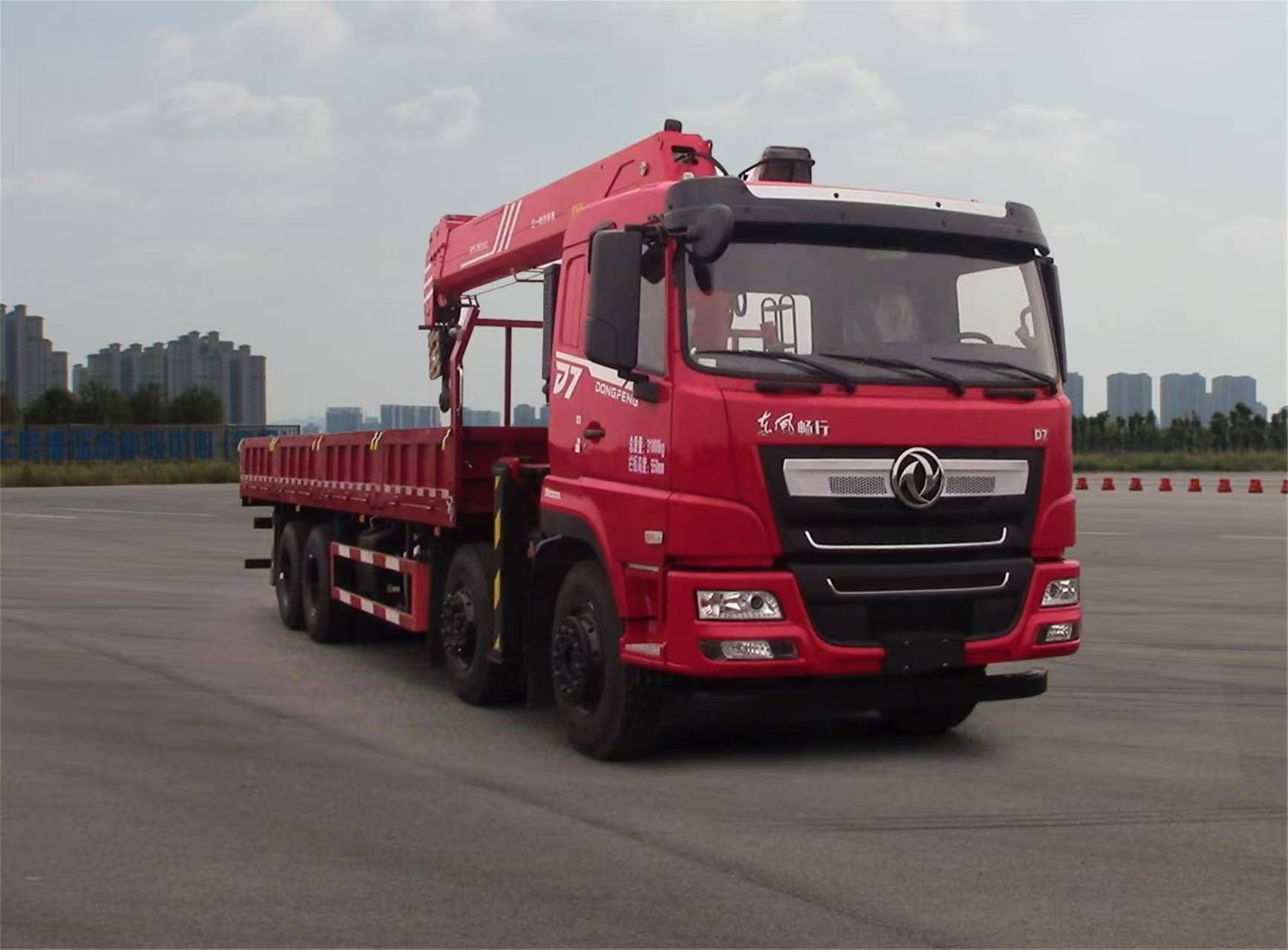 DFC5317JSQD1型随车起重运输车