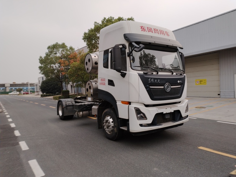 DFH4180D10型半挂牵引车