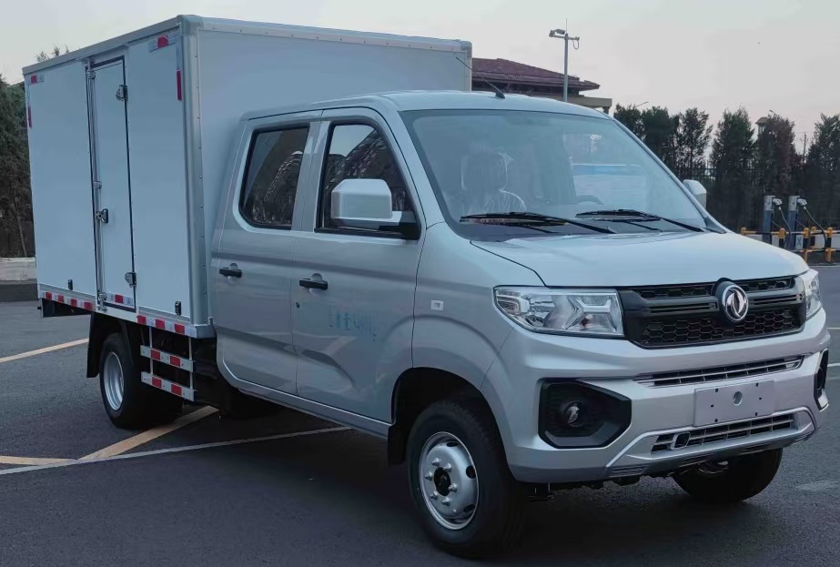 DXK5030XXYC32HL型厢式运输车