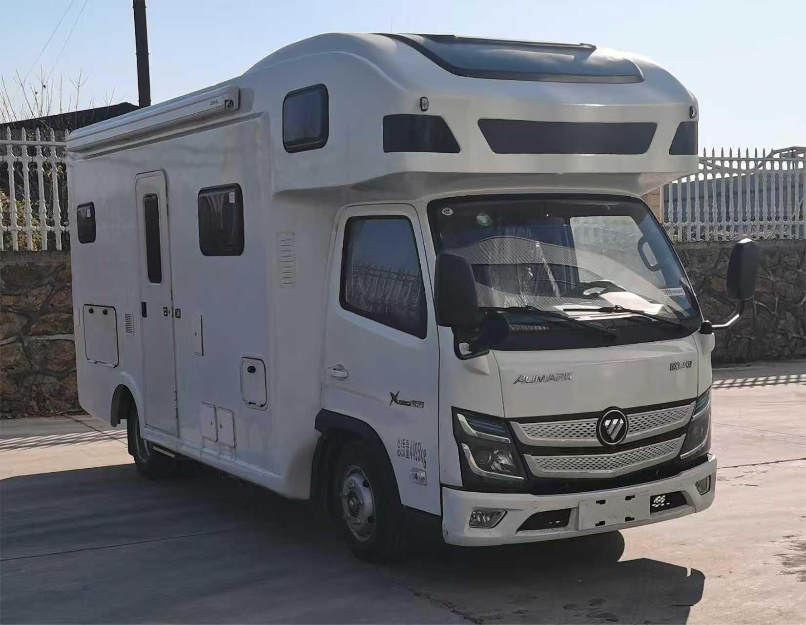 ZZZ5040XLJBJ6型旅居车