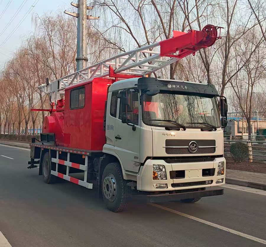 EBX5180TCY型采油车