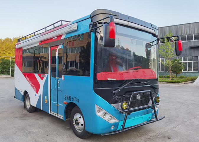 WHR5061XLJ型旅居车