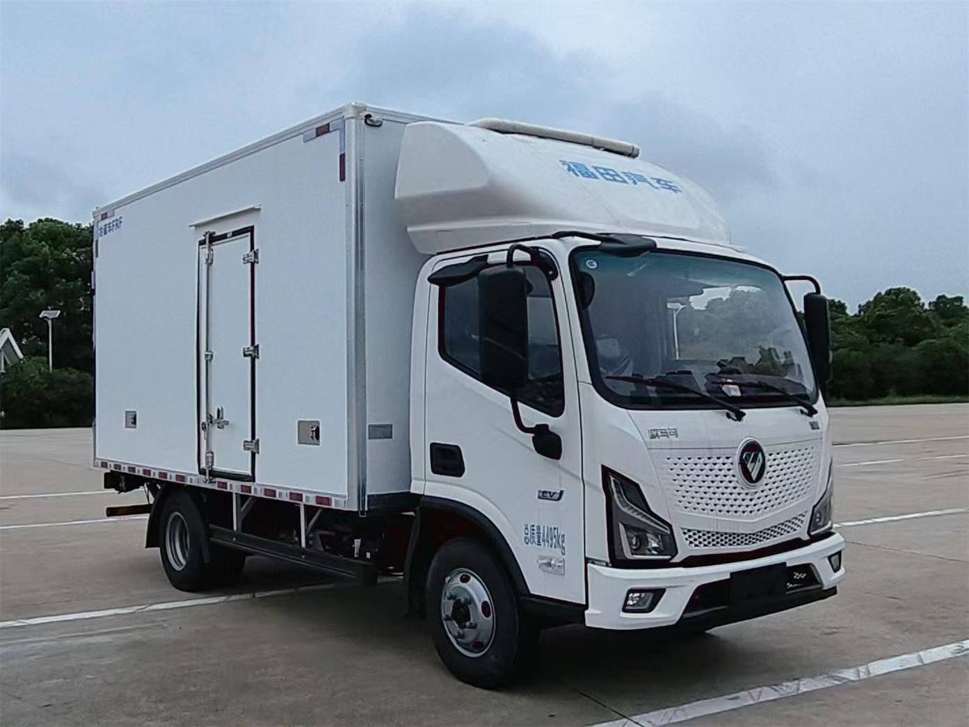 PFT5041XLCBEV型纯电动冷藏车