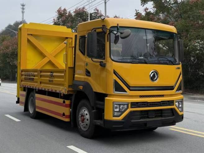 PFT5122TFZ6A型防撞缓冲车