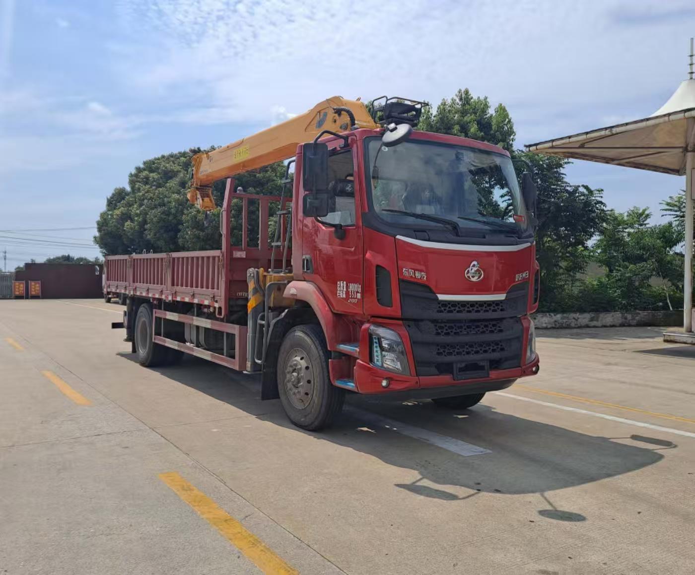 .XCL5185JSQ6型随车起重运输车
