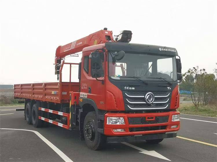 PFT5256JSQD6A型随车起重运输车