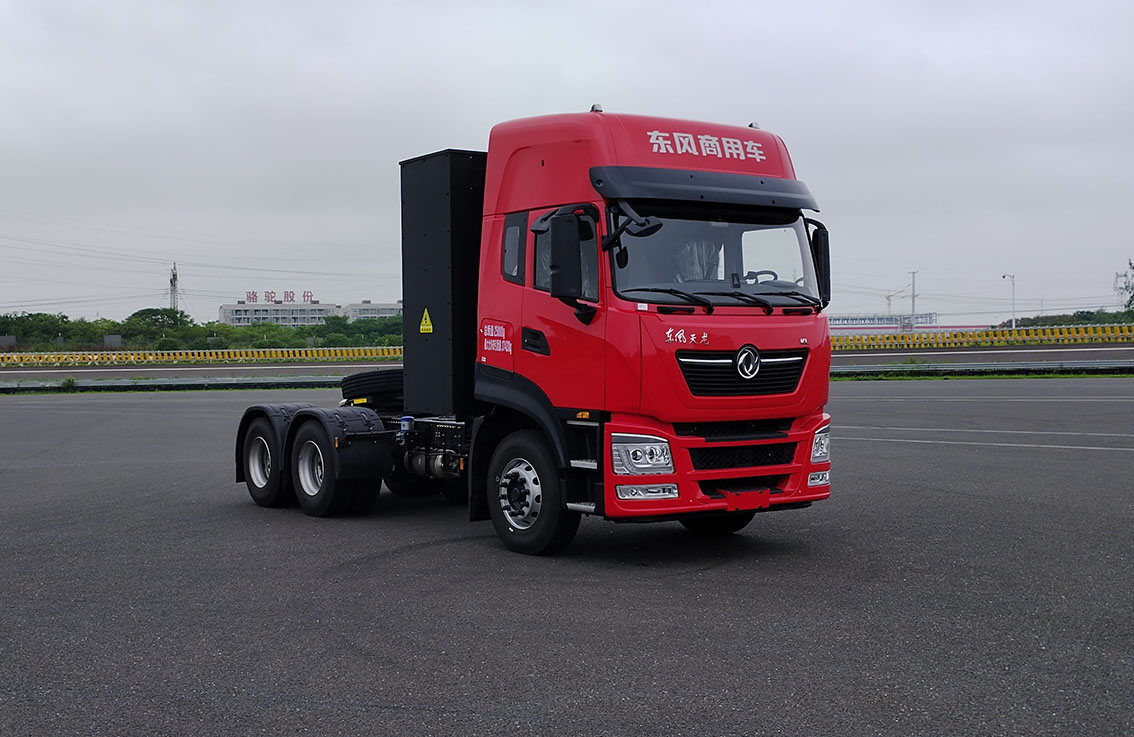 DFH4250DBEV8型纯电动半挂牵引车