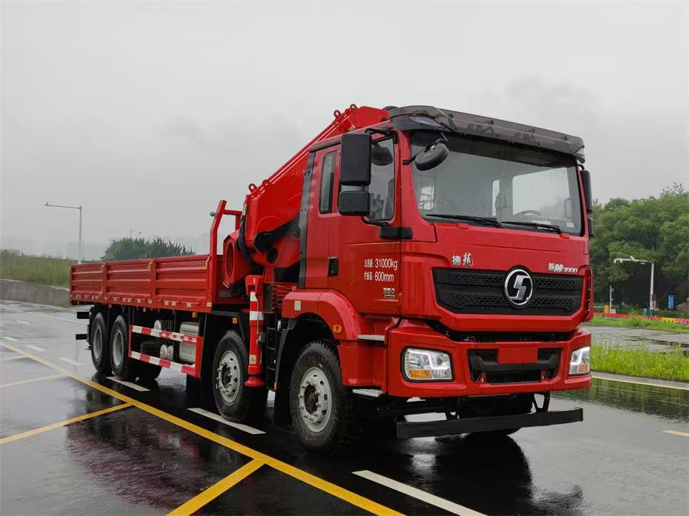 PFT5316JSQD6A型随车起重运输车