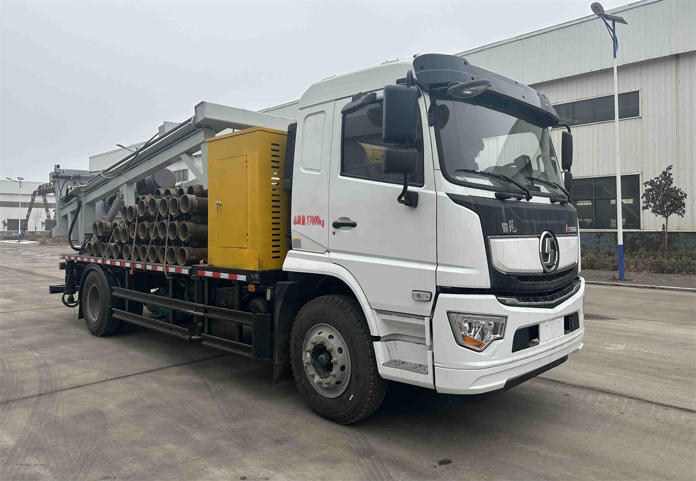 YZZ5170TZJSX6J型钻机车