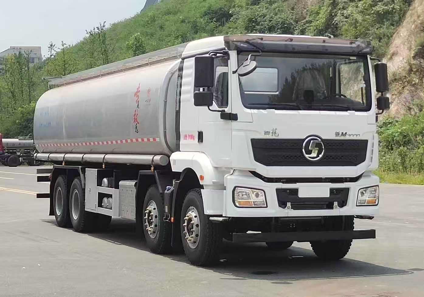 YZZ5312TGYSX6型供液车
