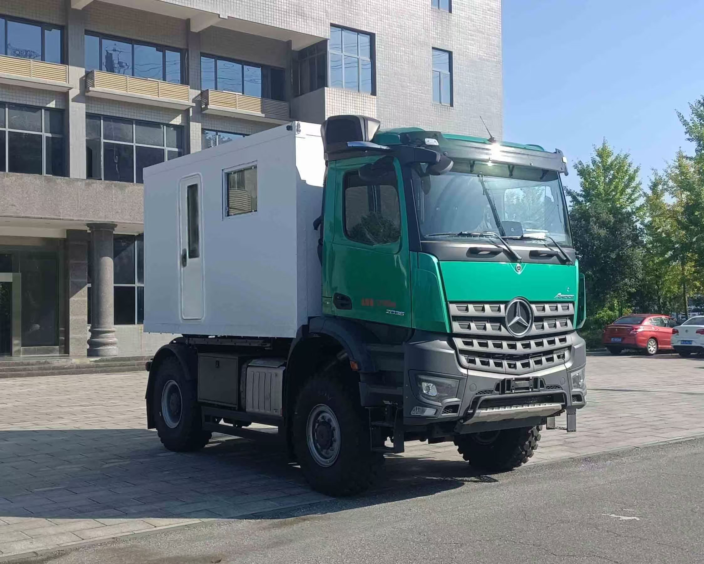 JLE5120XLJB6型旅居车
