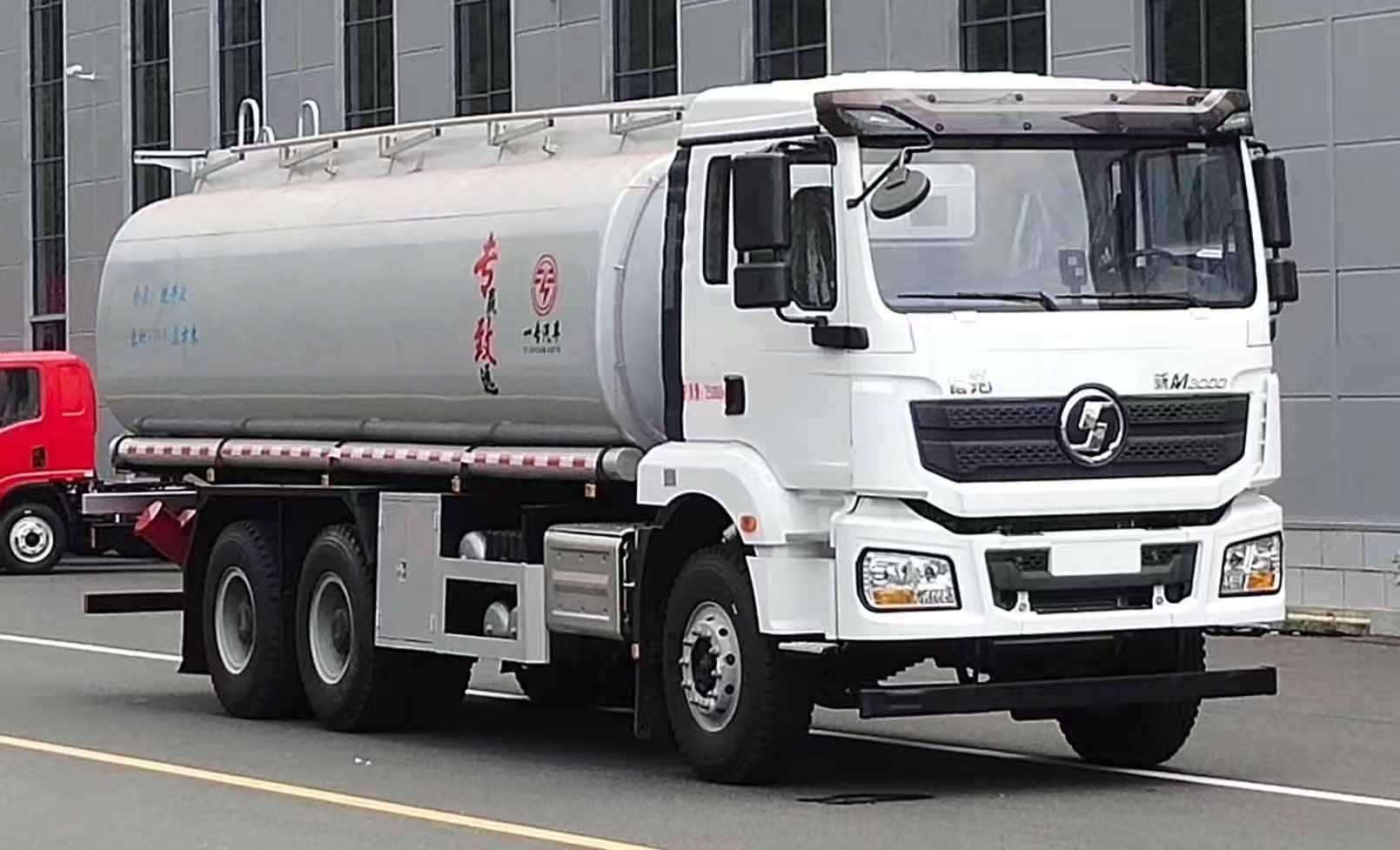 YZZ5255TGYSX6型供液车