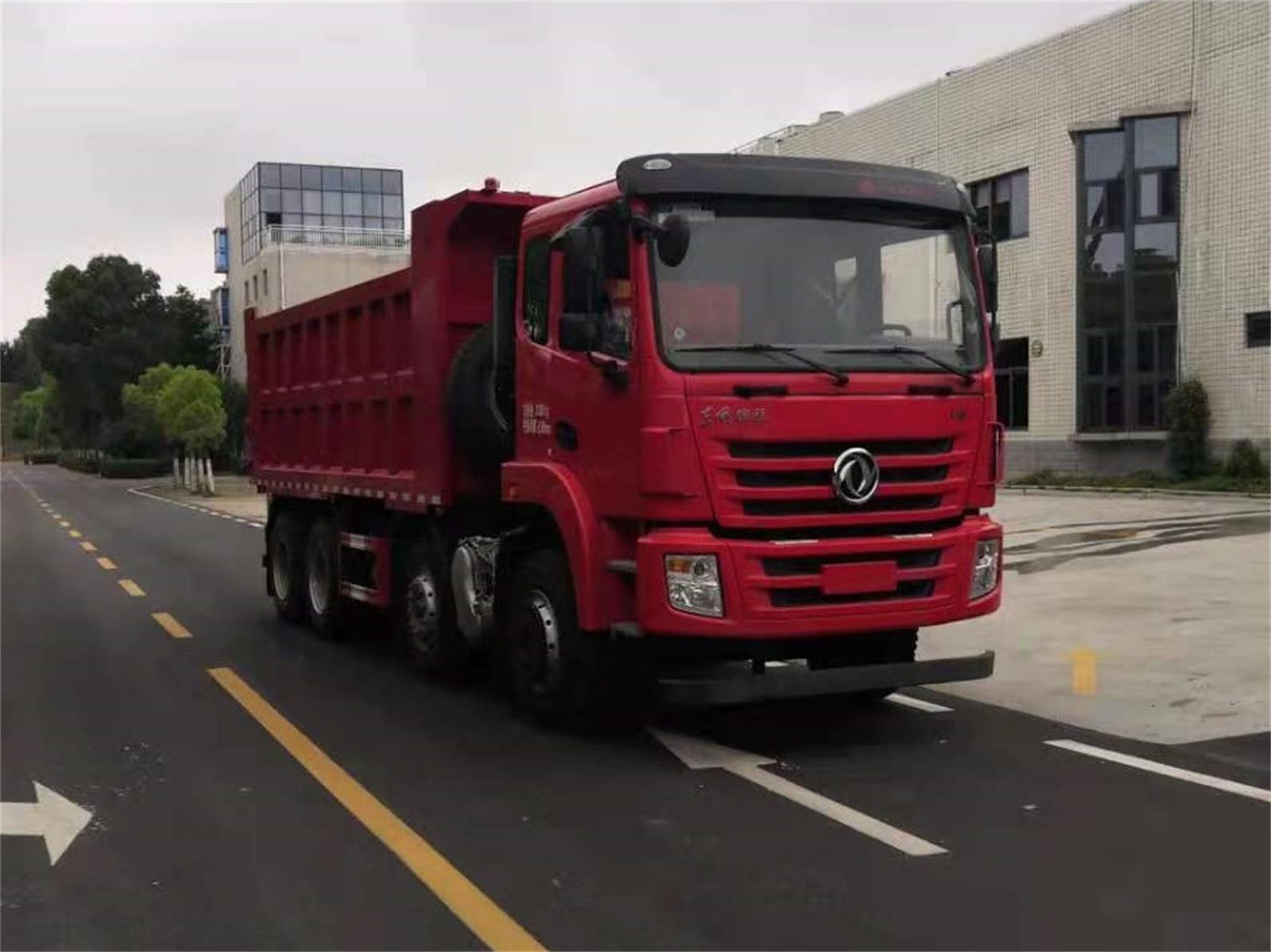 EQ3310GSZ6D3型自卸汽车