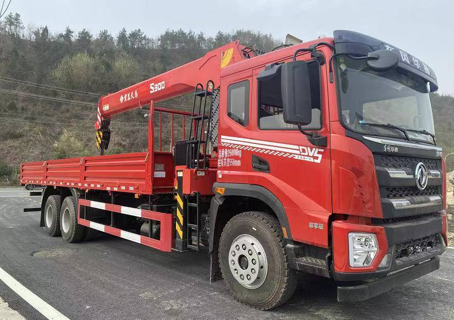 HPJ5252JSQ型随车起重运输车