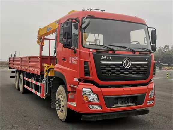 PFT5253JSQD6A型随车起重运输车