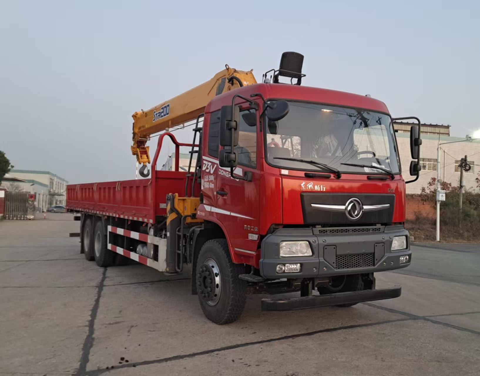 .XCL5253JSQ6型随车起重运输车