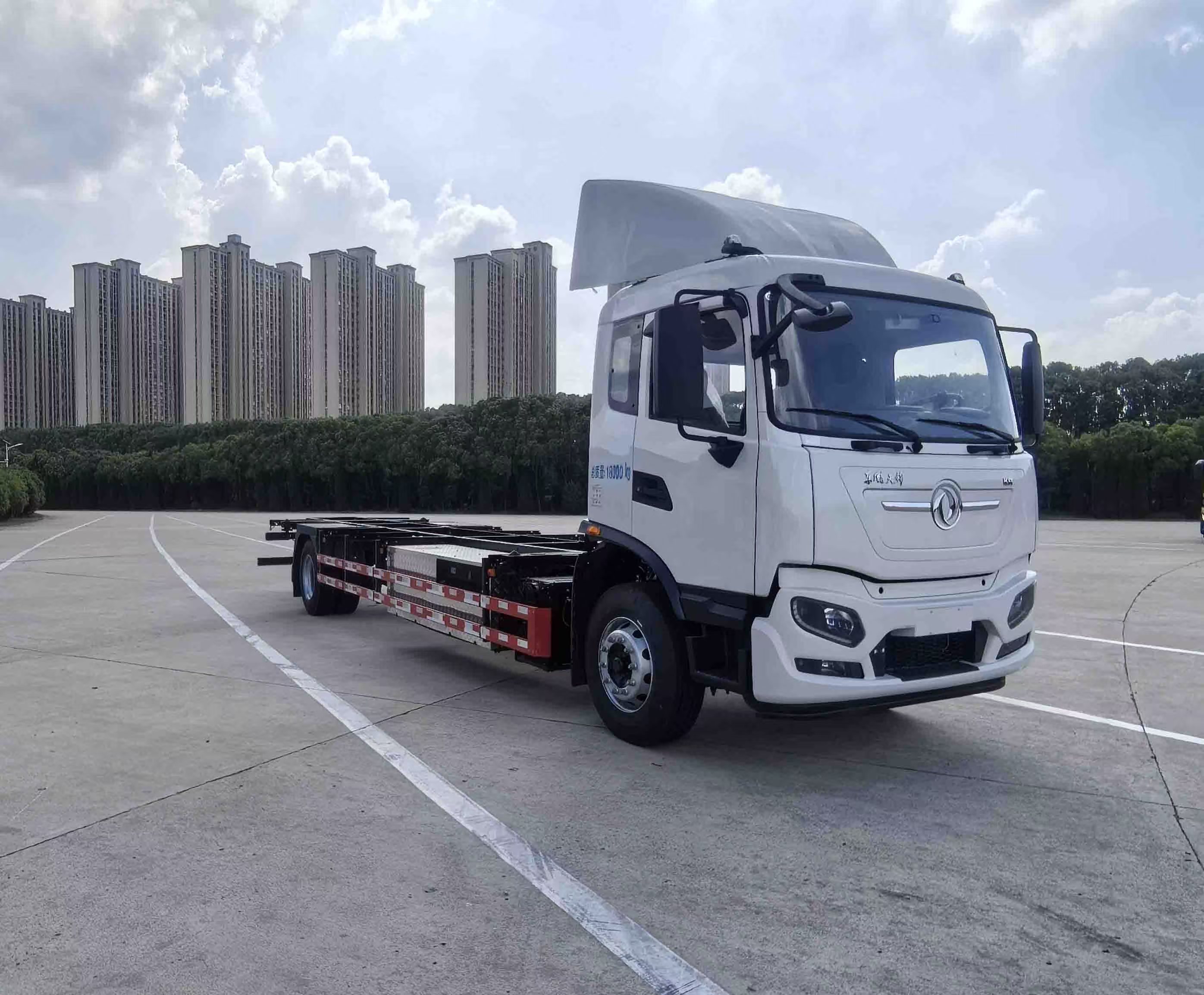 DFC5180ZKXAXEV13型纯电动车厢可卸式汽车