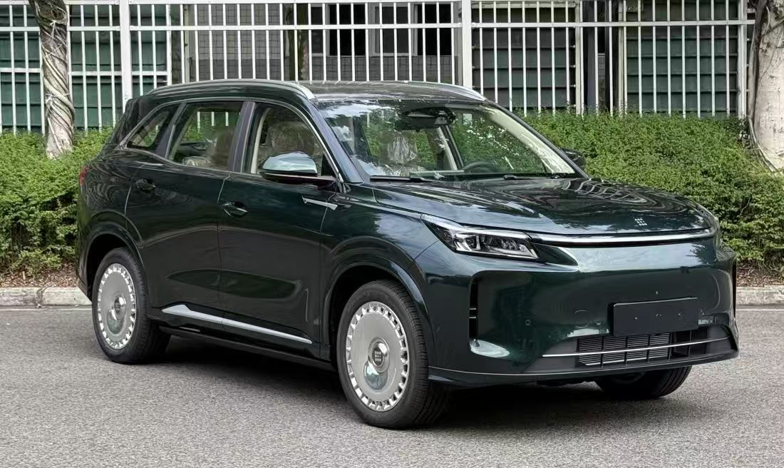 DXK6481AS12PHEVH45型插电式混合动力多用途乘用车