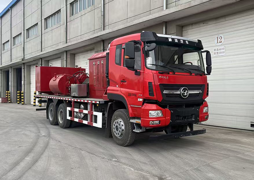 EBX5230TYL型压裂车