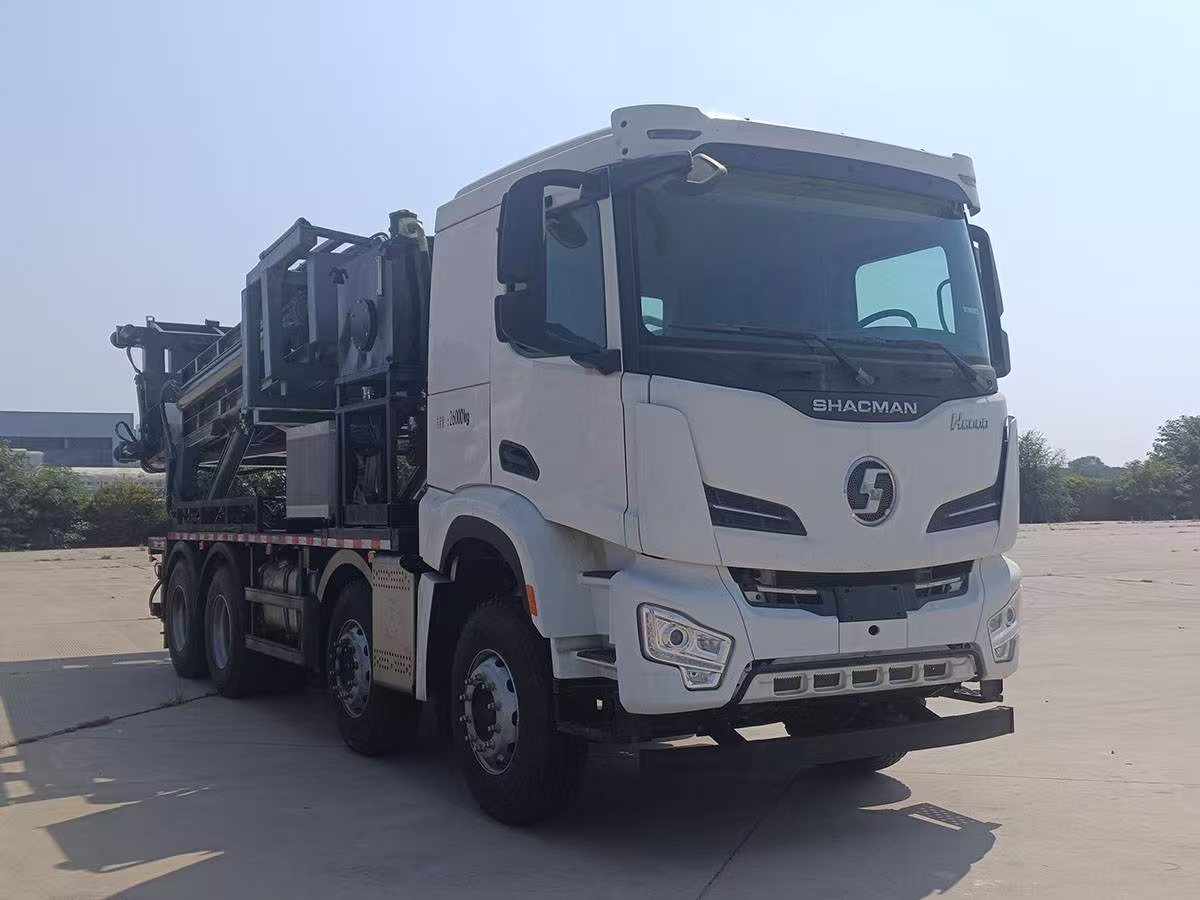 YSX5260TZJSX6R型钻机车