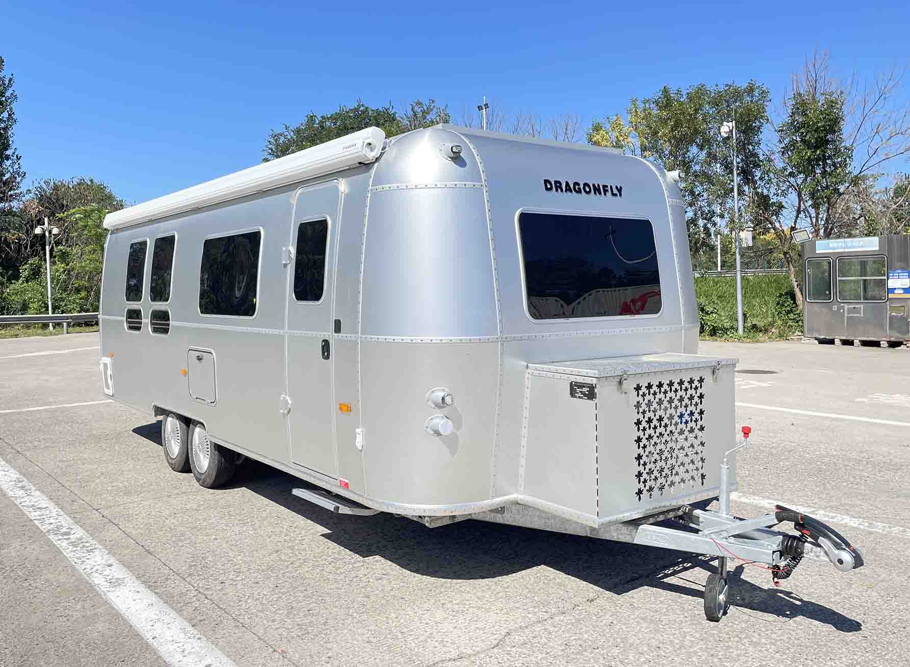DJP9021XLJA型中置轴旅居挂车
