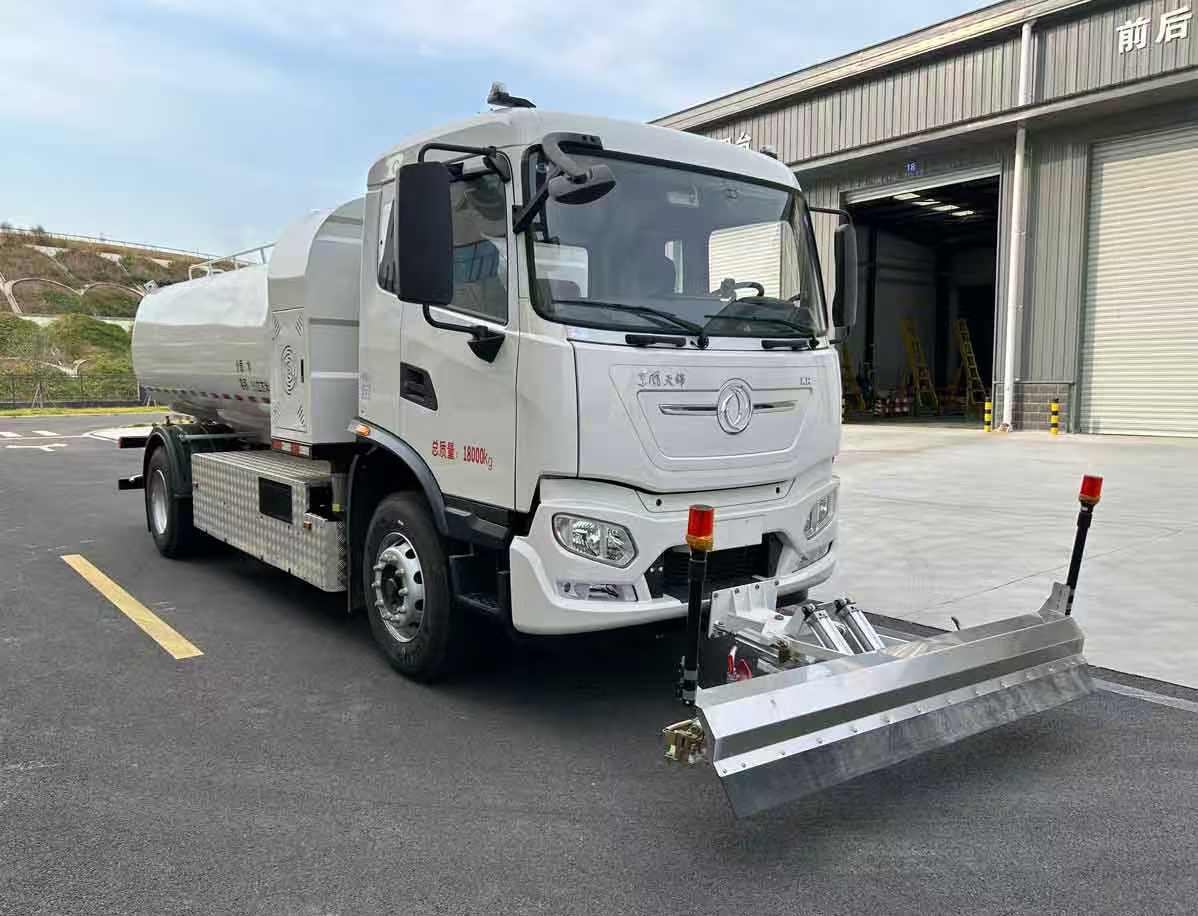 YZZ5180GQXBEV型纯电动清洗车